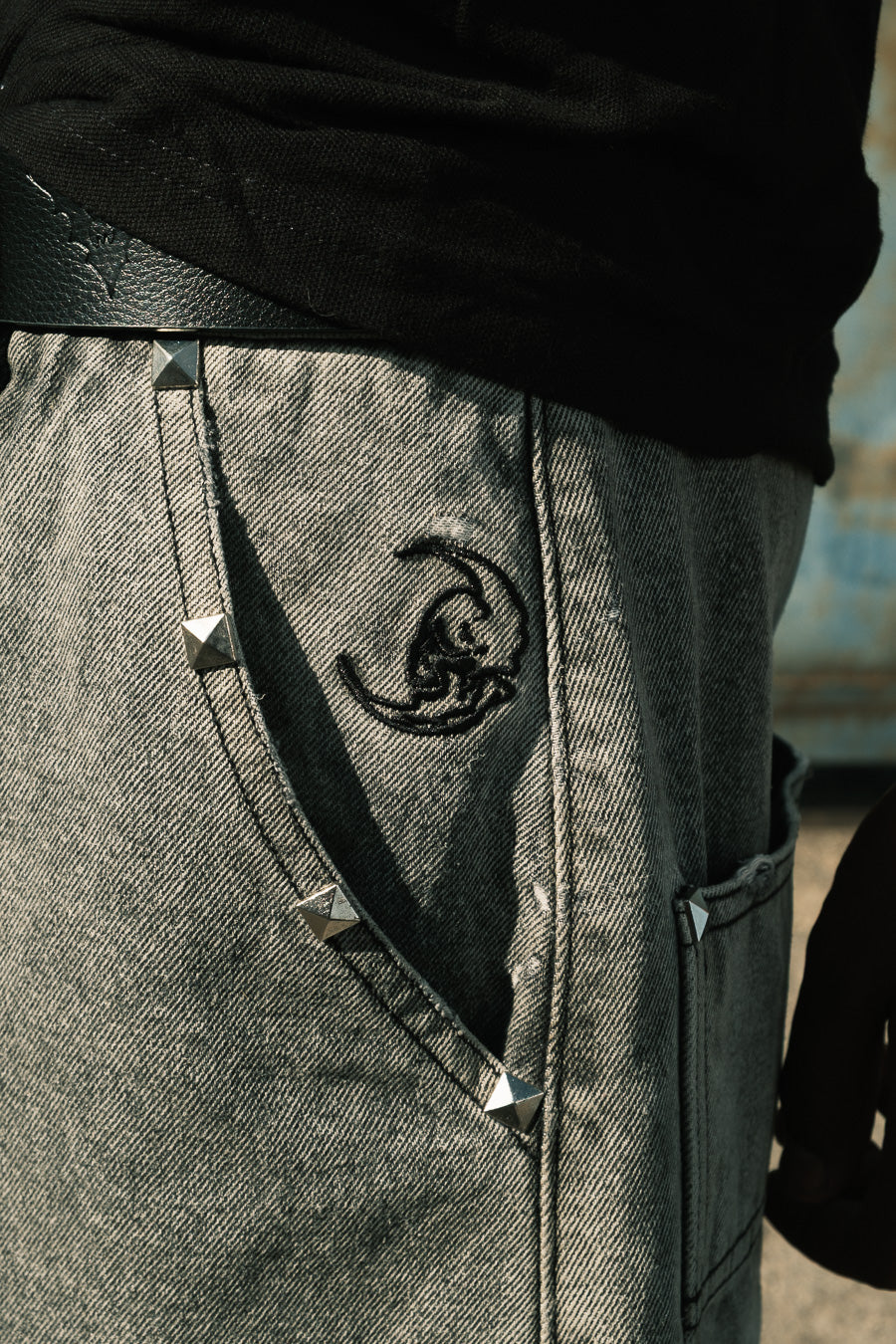 STUDDED - Grey - Baggy Jeans