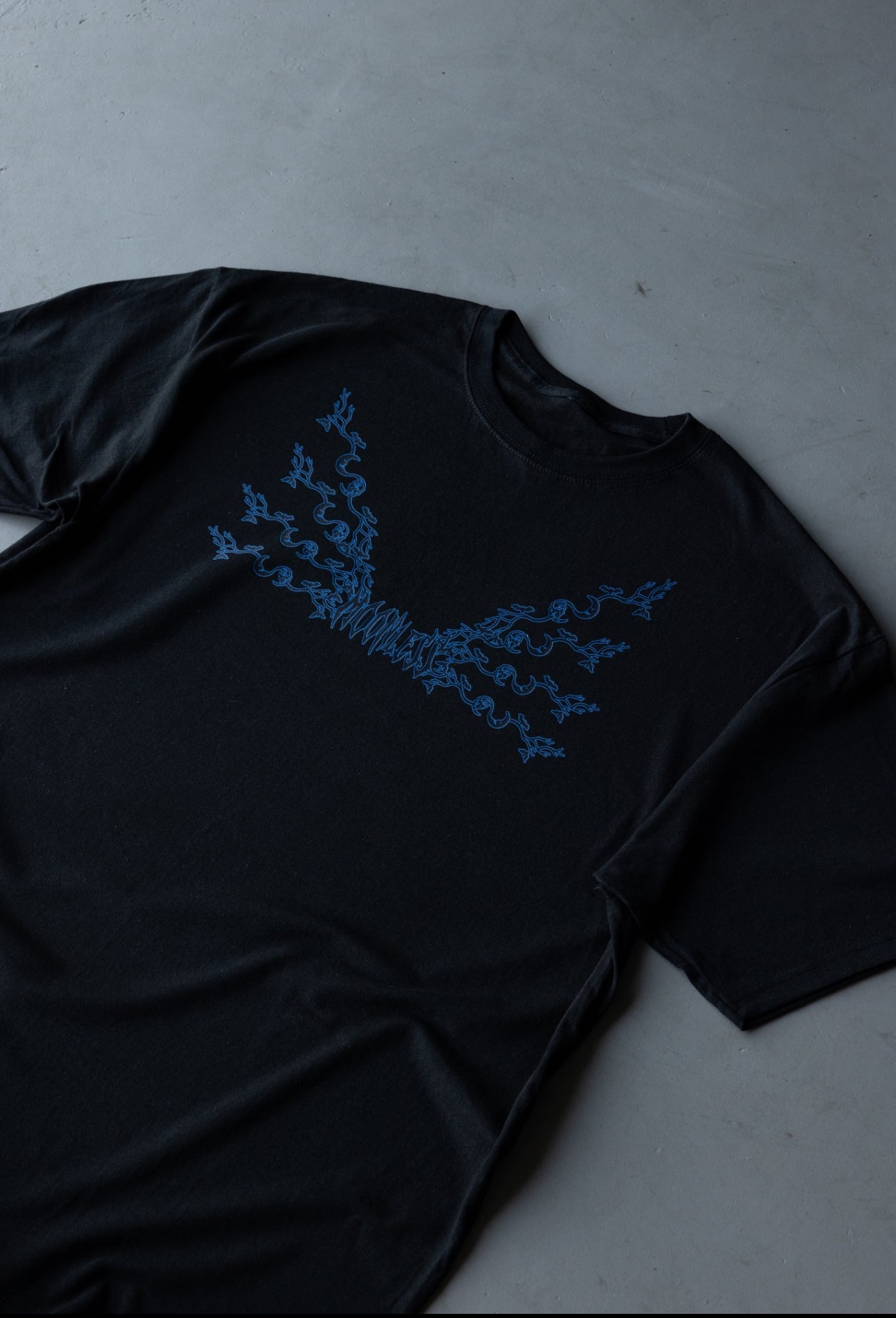 POISON VINE- T-Shirt