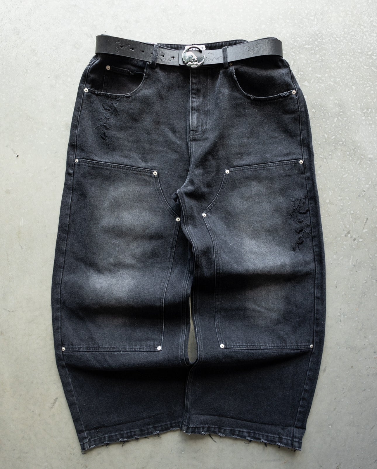 (PRE ORDER) ALL BLACK POISON WORLD Baggy jeans