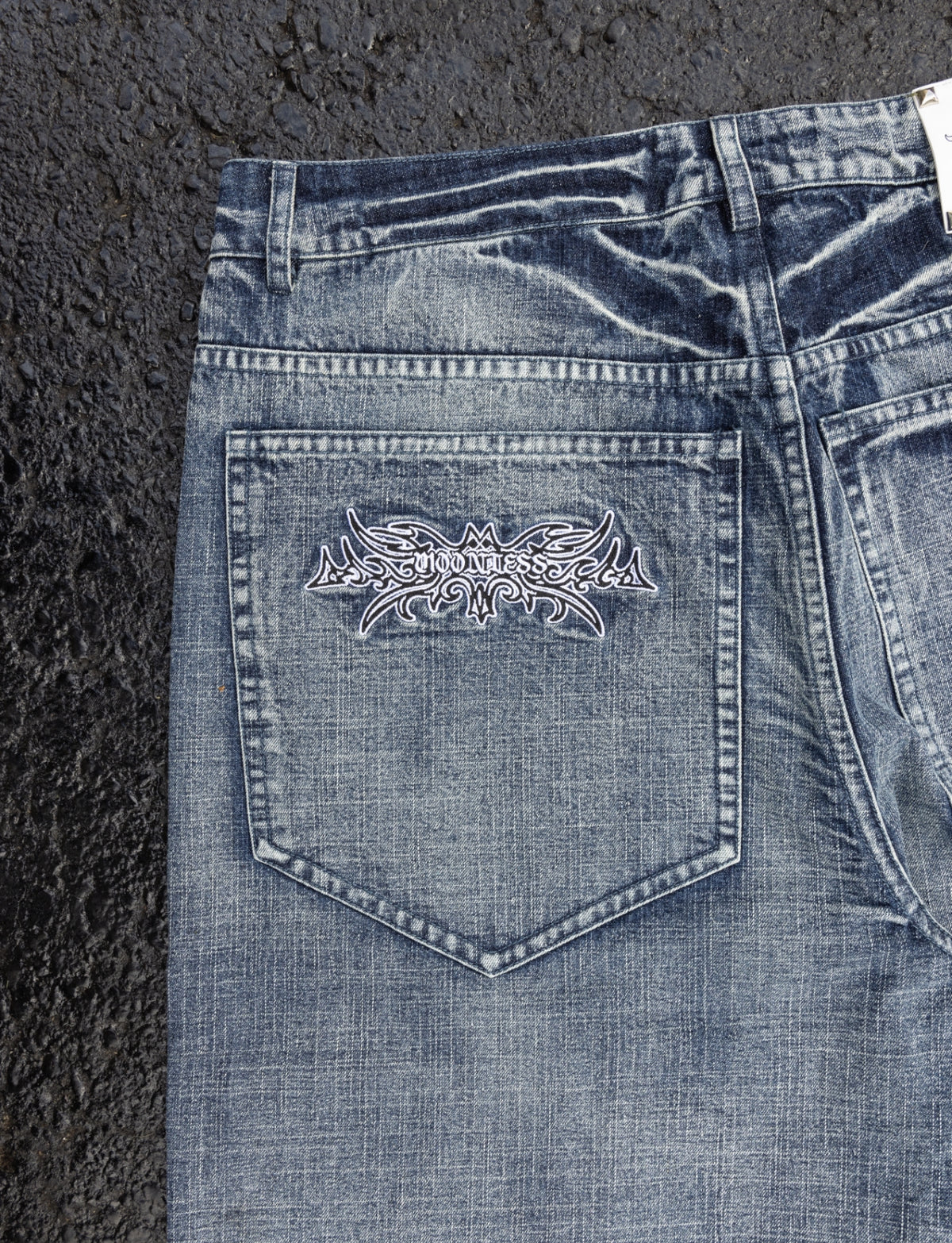 MINUTE - Blue Wash Denim - Baggy Jeans