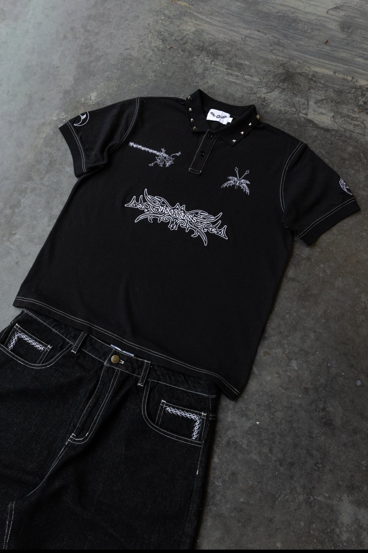 Minute - Embroidered Polo