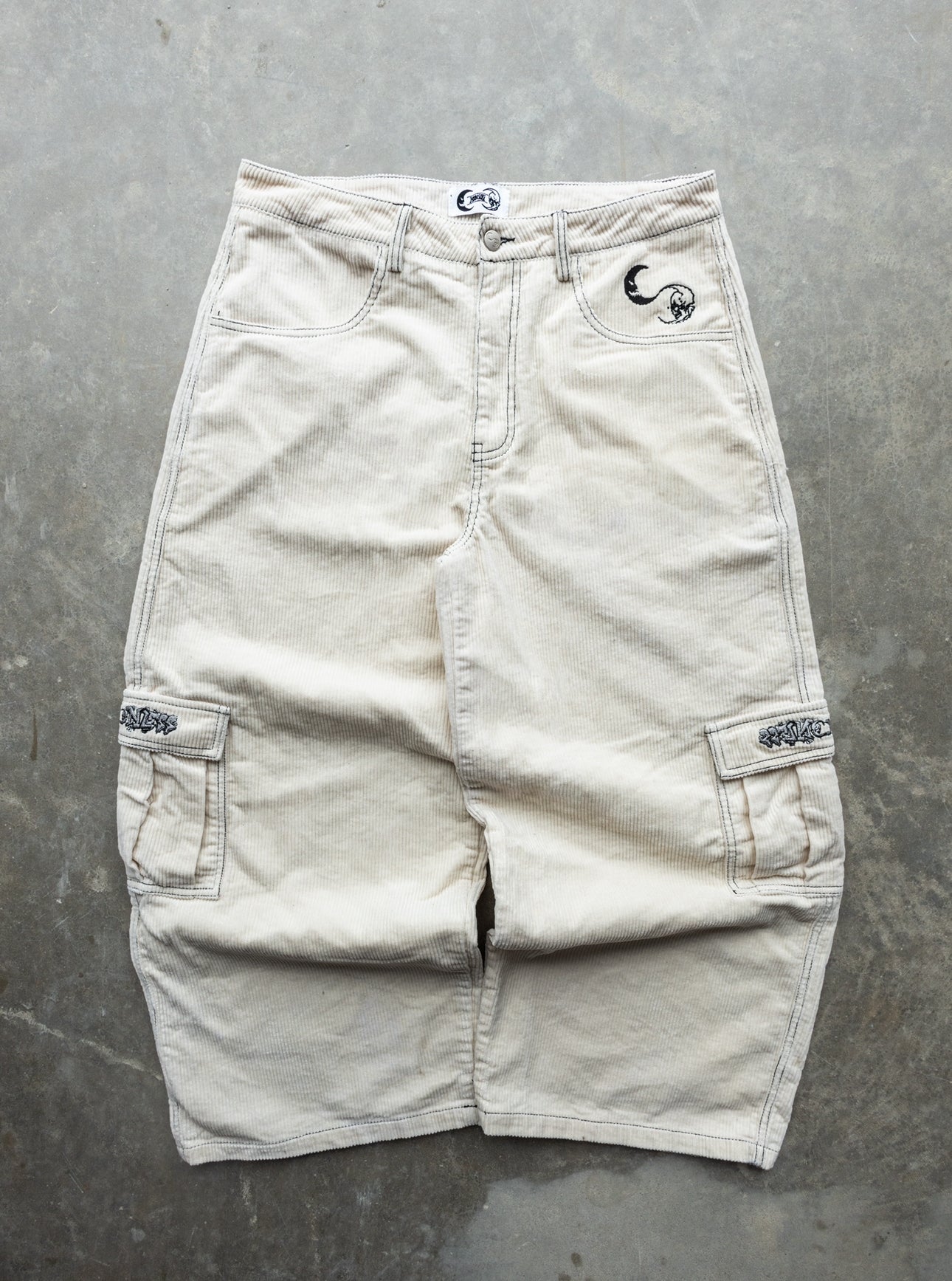 CORDUROY. Cream Baggy Cargo Pants
