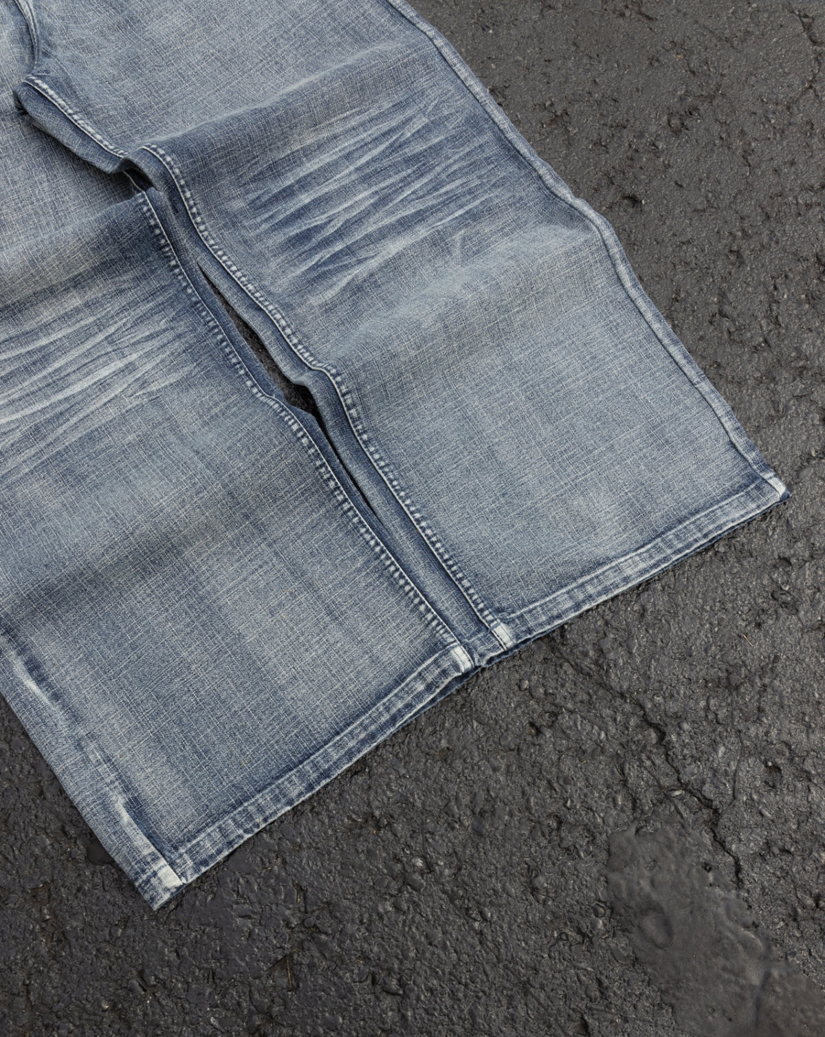 MINUTE - Blue Wash Denim - Baggy Jeans