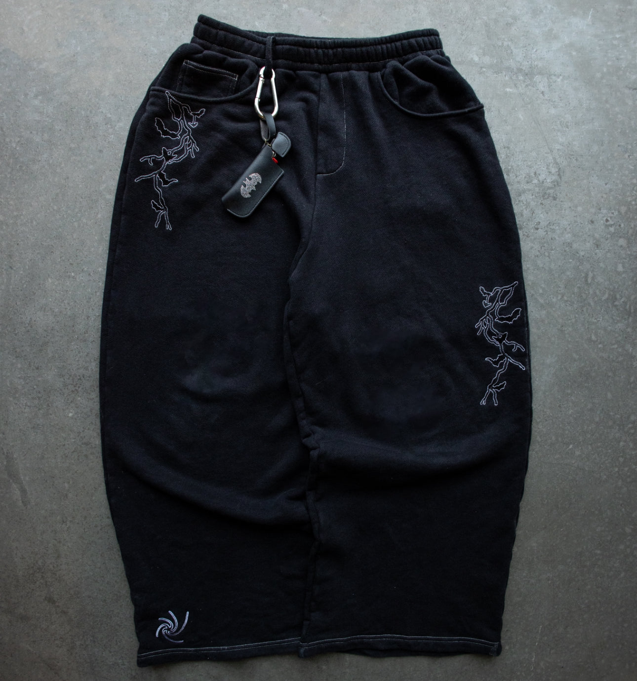 WHITE POISON WORLD Sweatpants