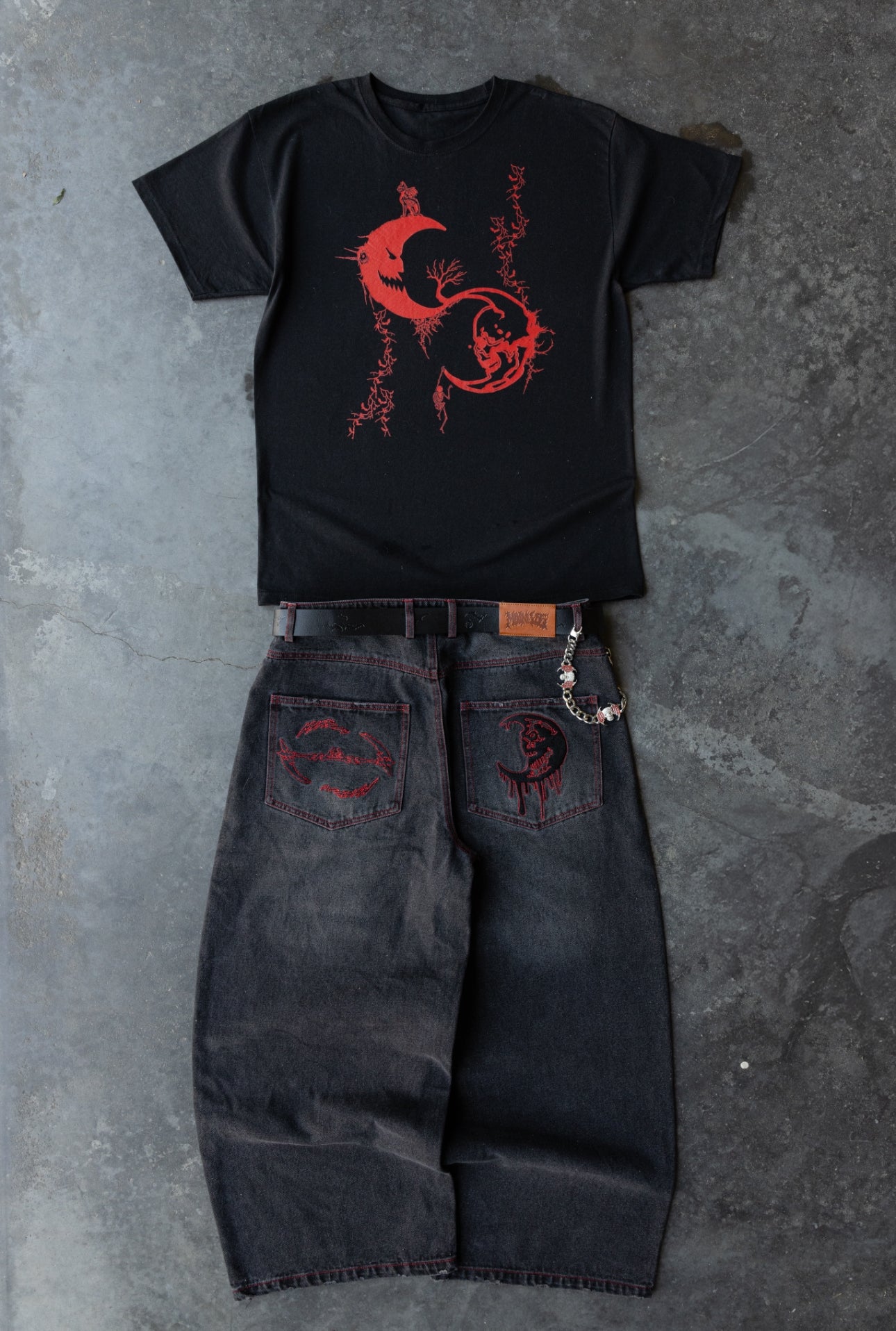 UNKNOWN MOON - T-Shirt