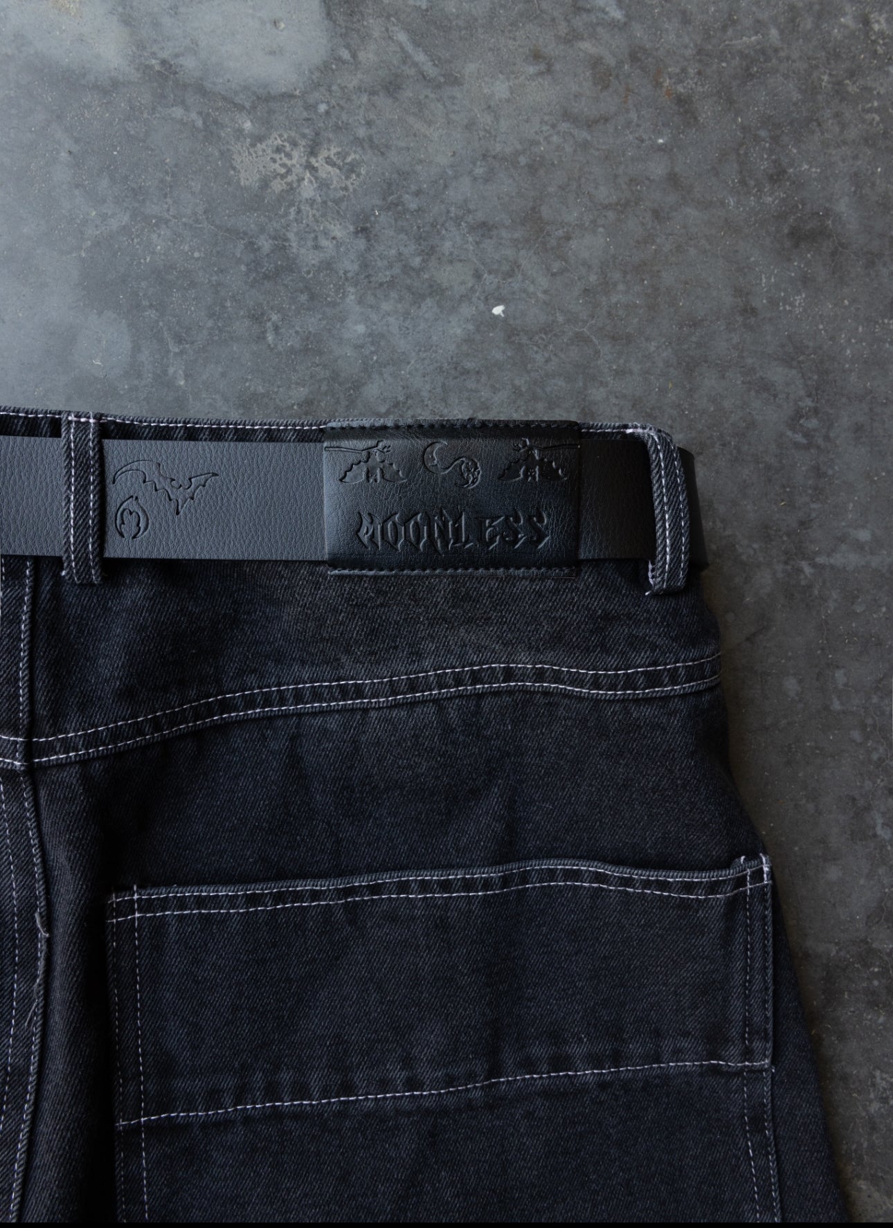 MOON HUNT - Light Pink Washed - Baggy Jeans
