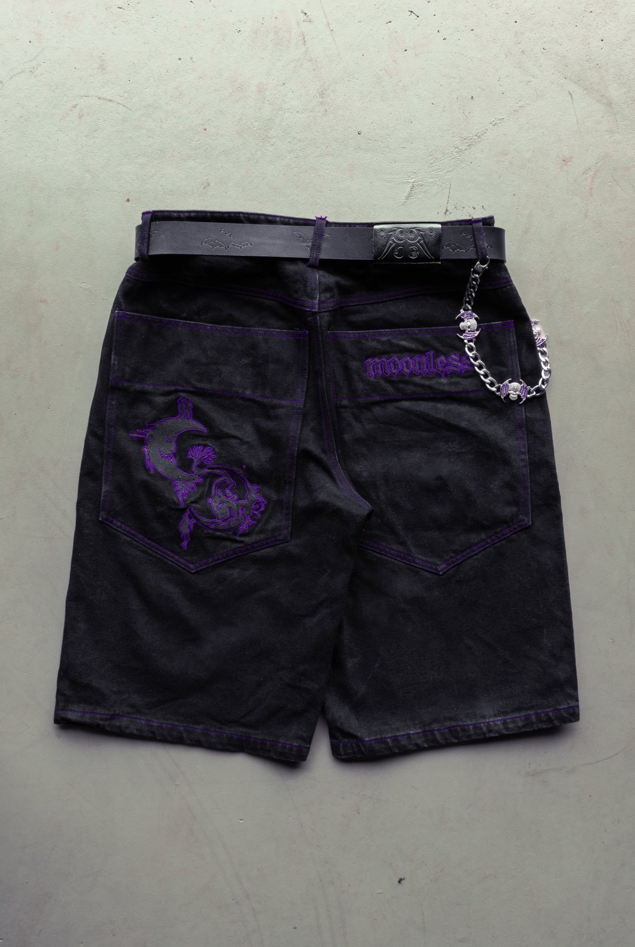 BLACK AND PURPLE Moon Hunt - Jorts