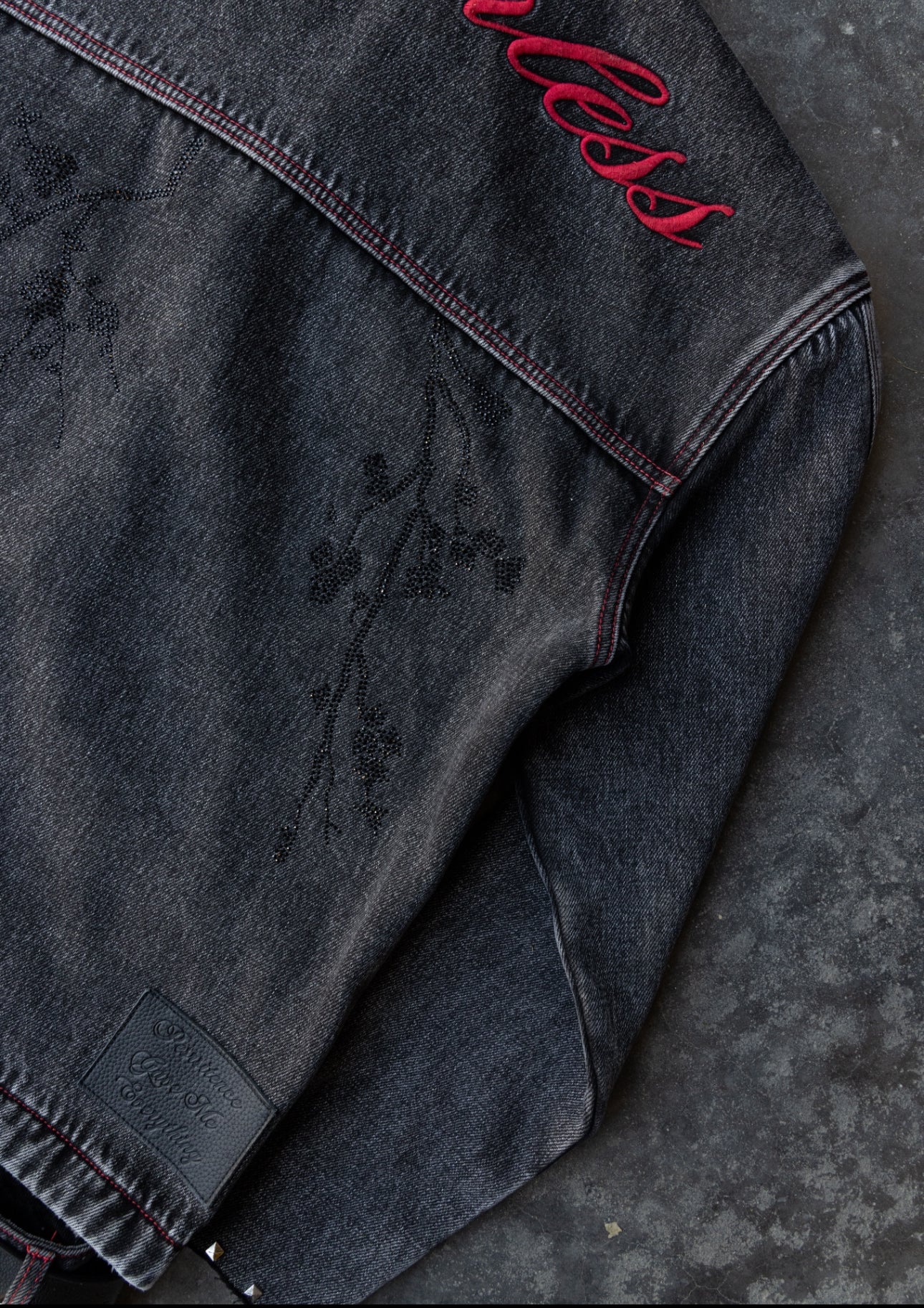 RED - SANS LUMIERE PERSISTANT - Studded Contrast Denim - Clip Jacket