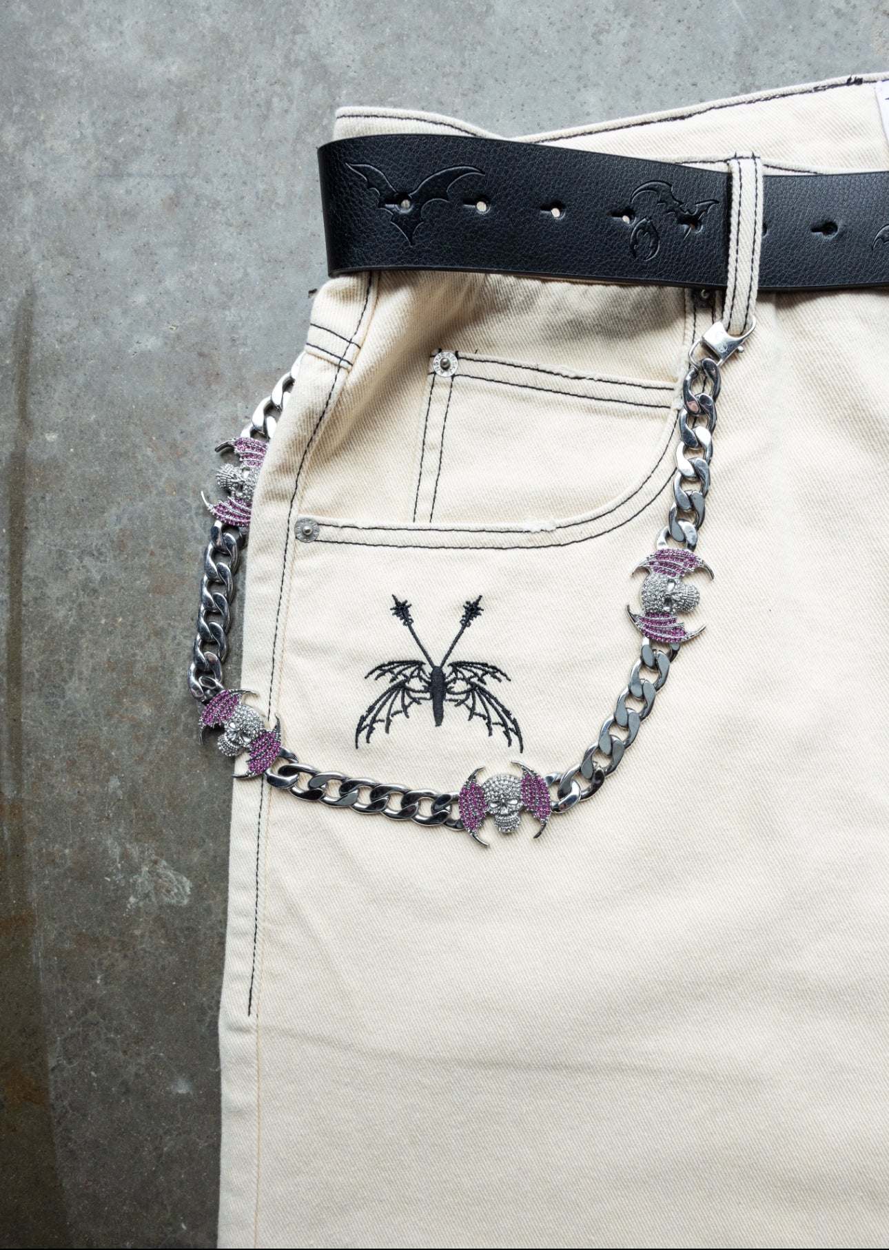 FLYING SKULL - Purple Wallet Chain