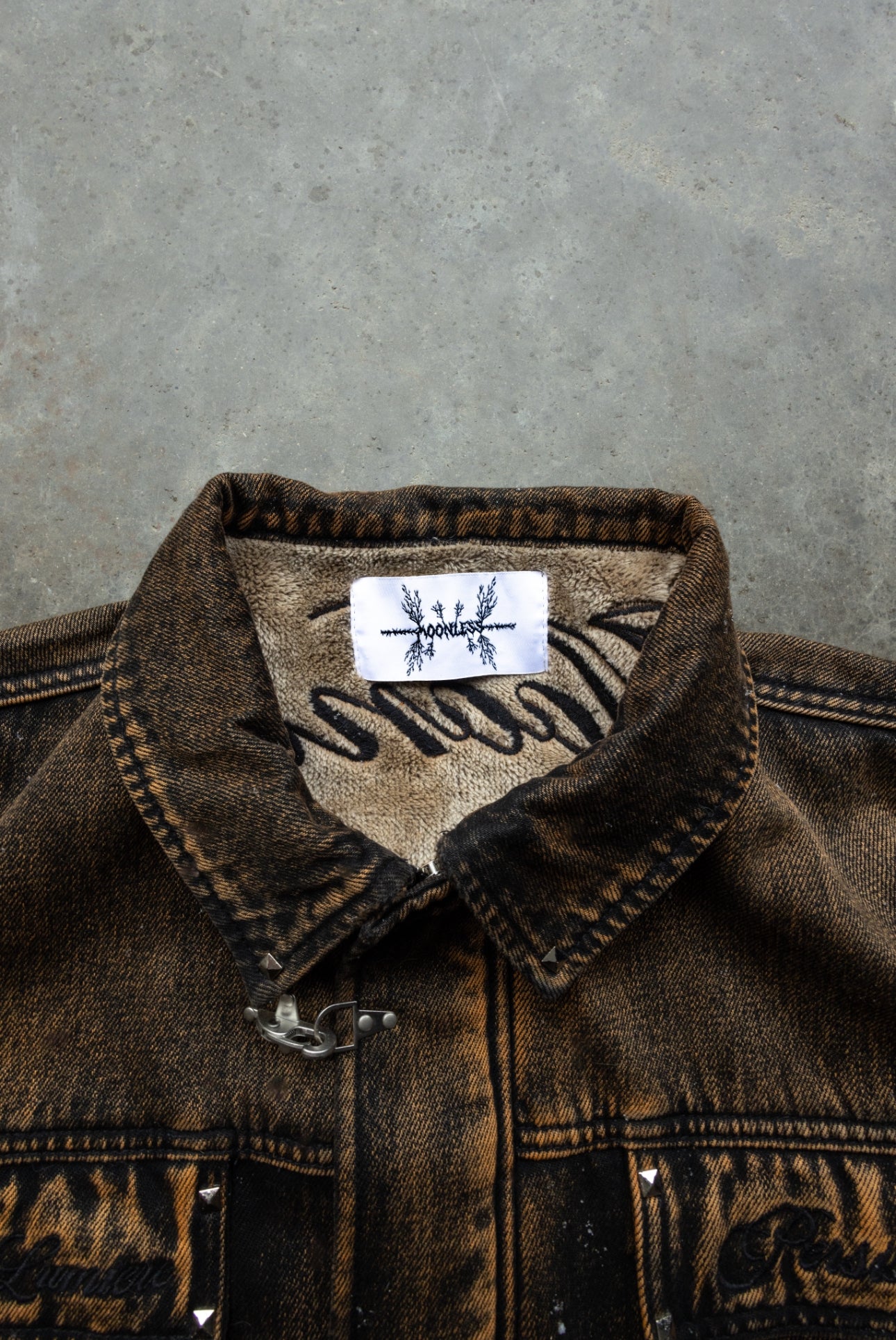 BROWN - SANS LUMIERE PERSISTANT - Studded Contrast Denim - Clip Jacket