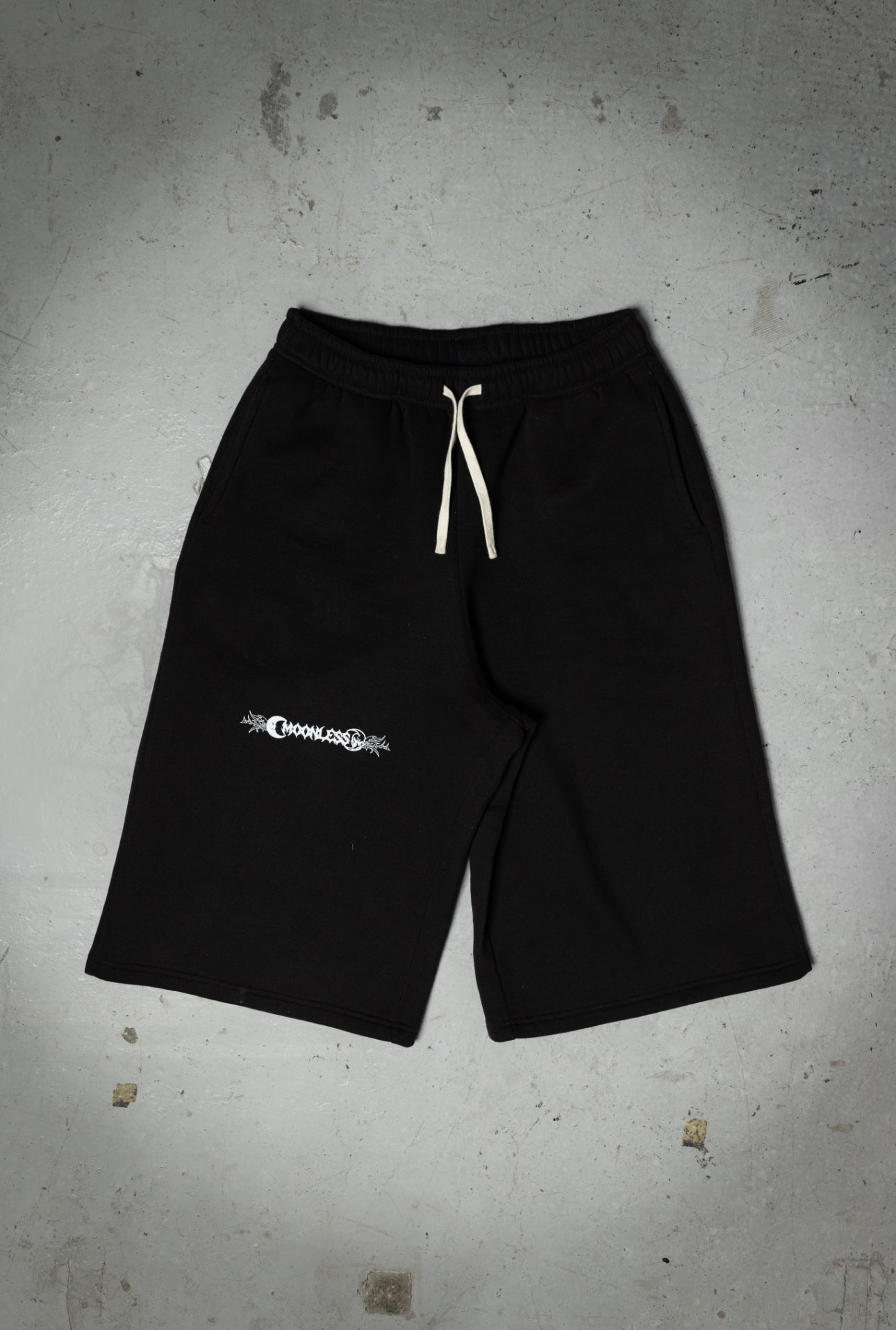 DAYDREAM - 3/4 Capri Sweatshorts