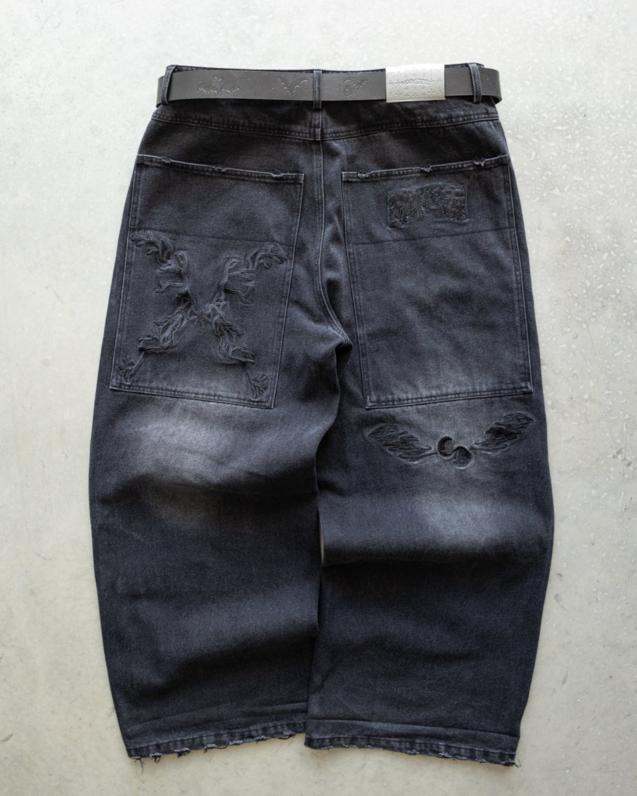 (PRE ORDER) ALL BLACK POISON WORLD Baggy jeans